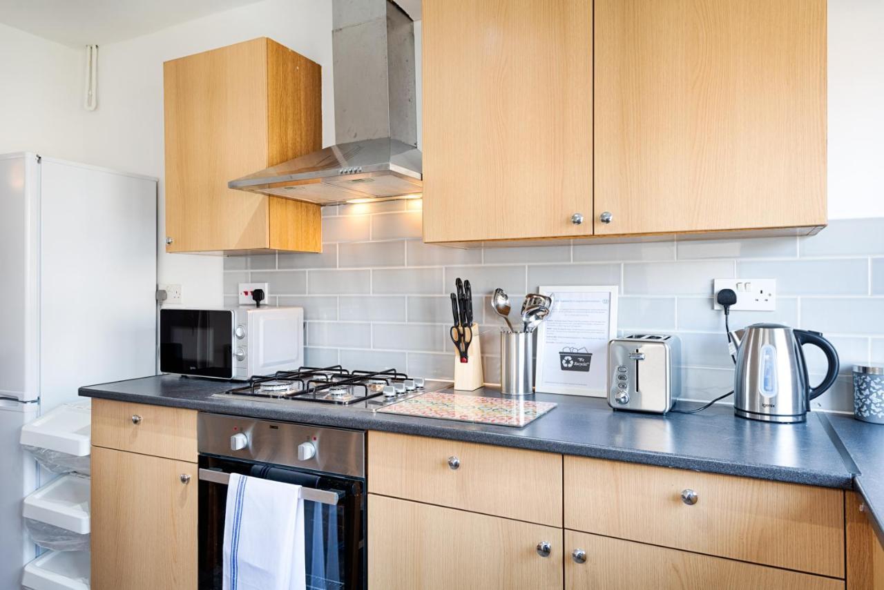 City Centre, Parking, Smart Tv'S In All Rooms Swansea Exterior foto
